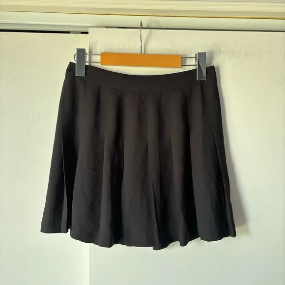 Aritzia Sunday Best Olive Micro Skirt in Black - Picture 5 of 11